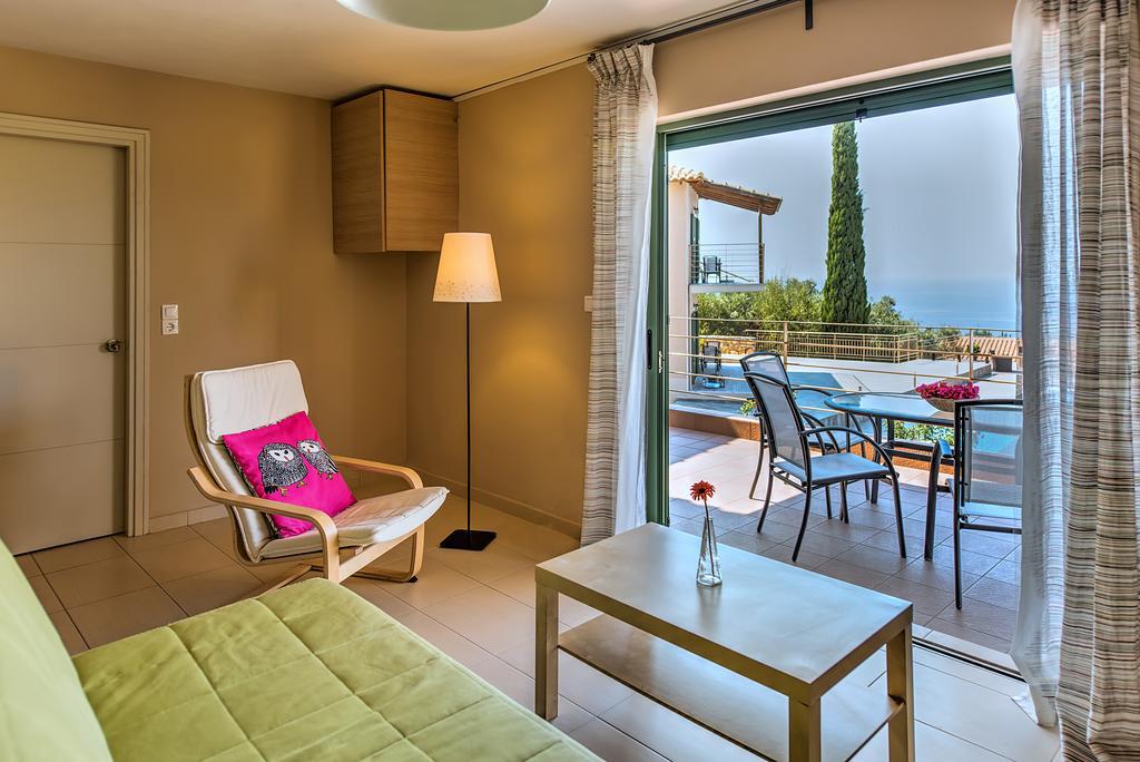Eltheo Villas Agios Nikitas Exterior photo