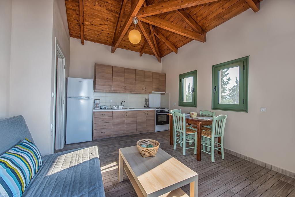Eltheo Villas Agios Nikitas Exterior photo